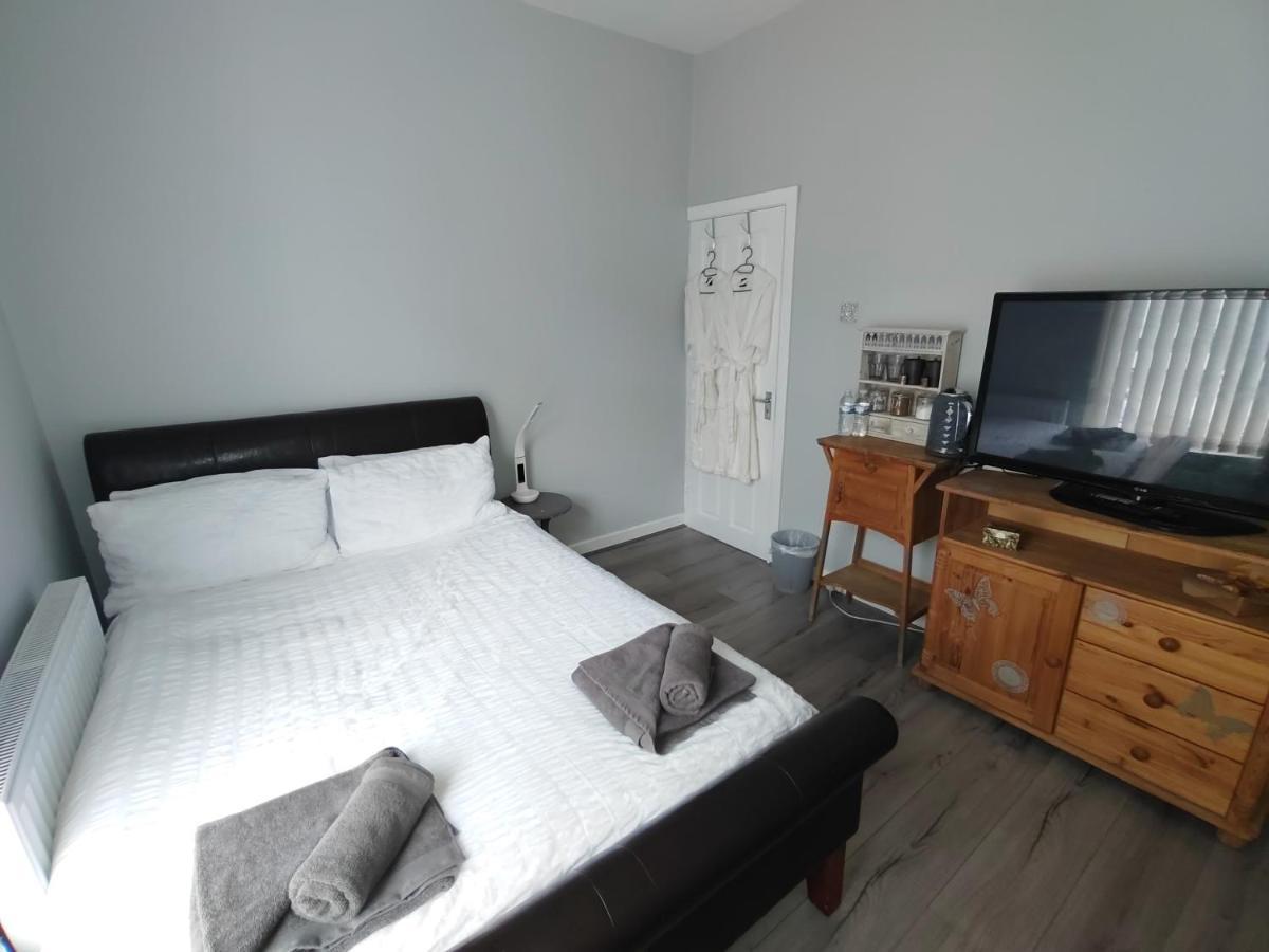 Double Room Close To Efc Lfc Liverpool City Centre Экстерьер фото