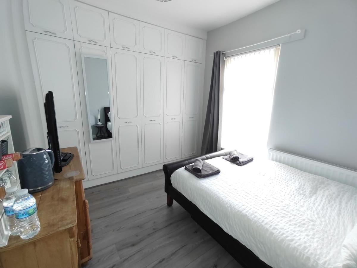 Double Room Close To Efc Lfc Liverpool City Centre Экстерьер фото
